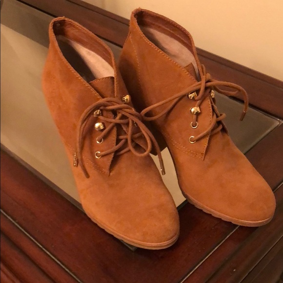 Micheal Micheal Kors shoes - Picture 1 of 8